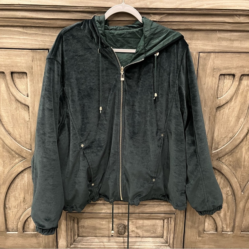 EUC Women’s CS SIGNATURE Vintage Hunter Green Velour Feel Reversible Jacket (1X)